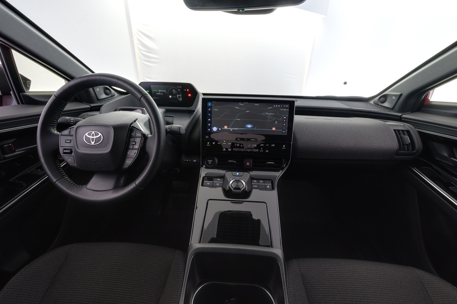 Toyota bZ4X vaihtoauto