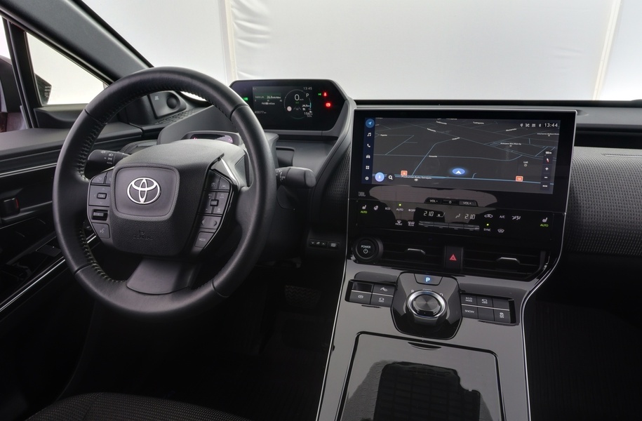 Toyota bZ4X vaihtoauto