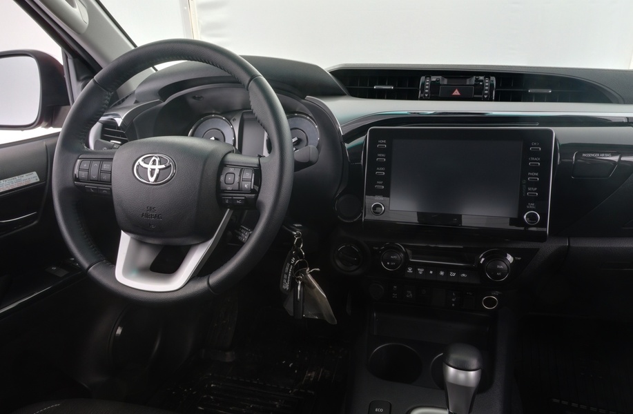 Toyota Hilux vaihtoauto