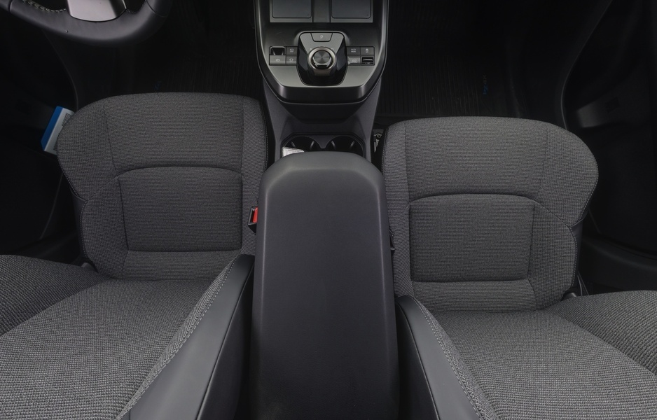 Toyota bZ4X vaihtoauto