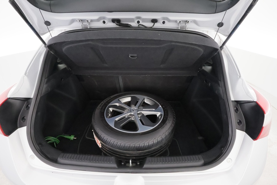 Hyundai i30 5d vaihtoauto