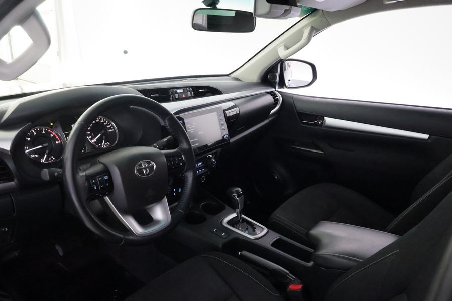 Toyota Hilux vaihtoauto