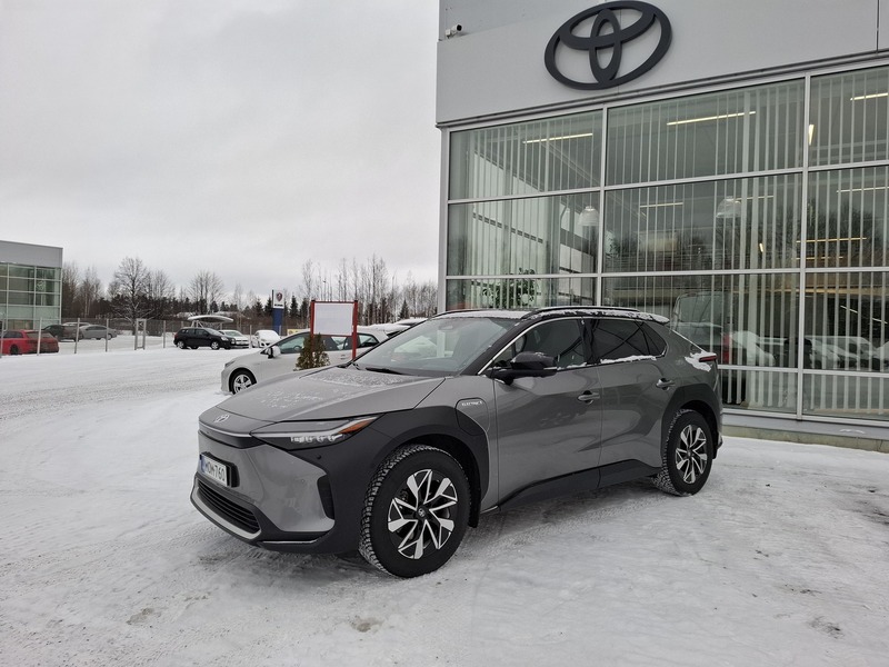 Toyota bZ4X vaihtoauto