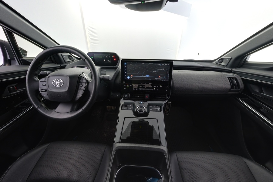 Toyota bZ4X vaihtoauto