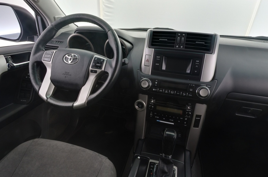 Toyota Land Cruiser vaihtoauto