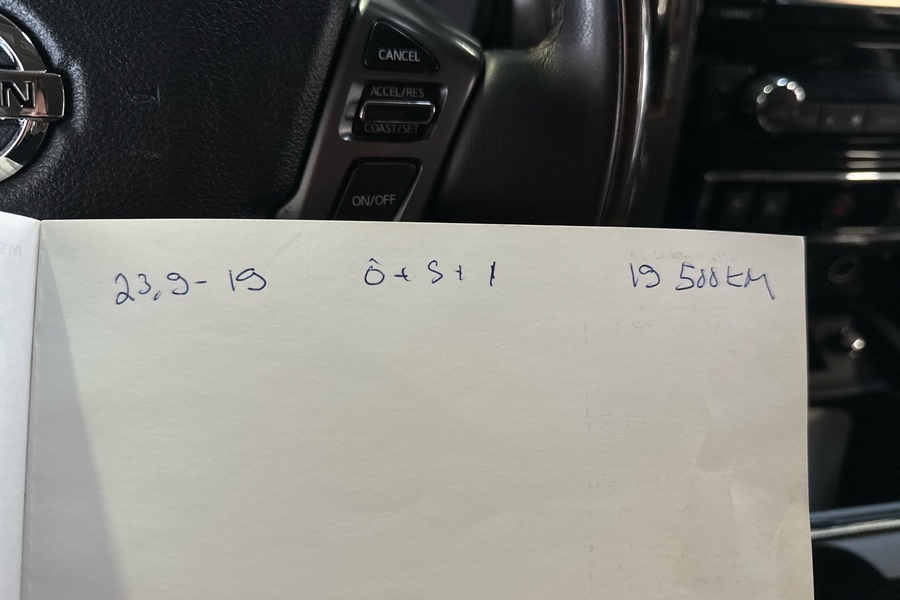 Nissan Titan vaihtoauto