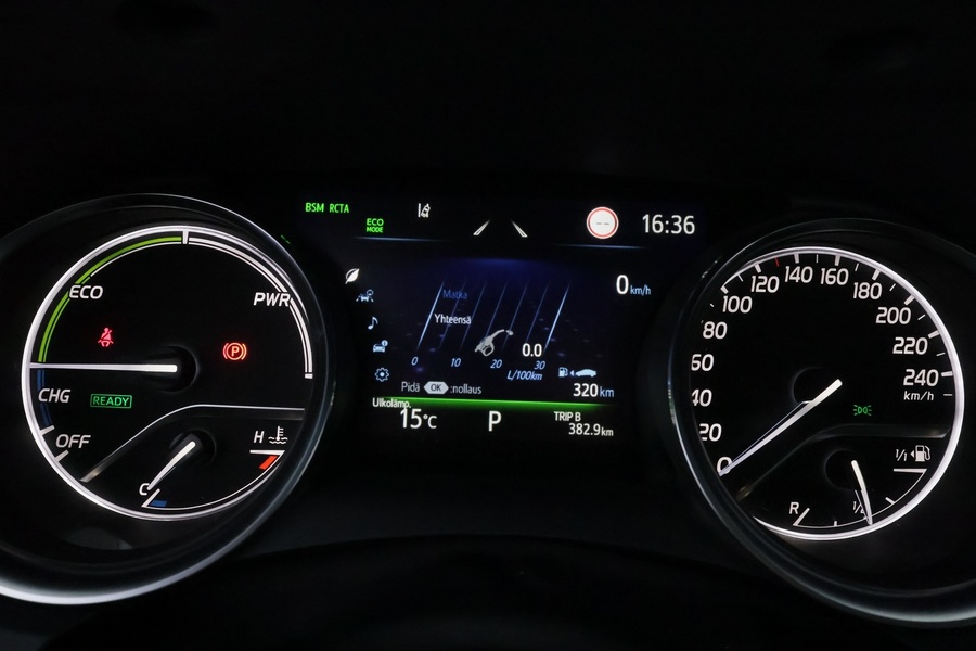 Toyota Camry vaihtoauto