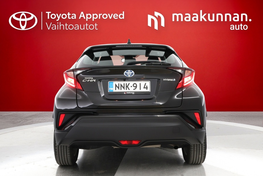 Toyota C-HR vaihtoauto
