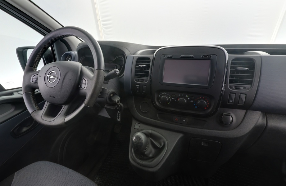 Opel Vivaro vaihtoauto