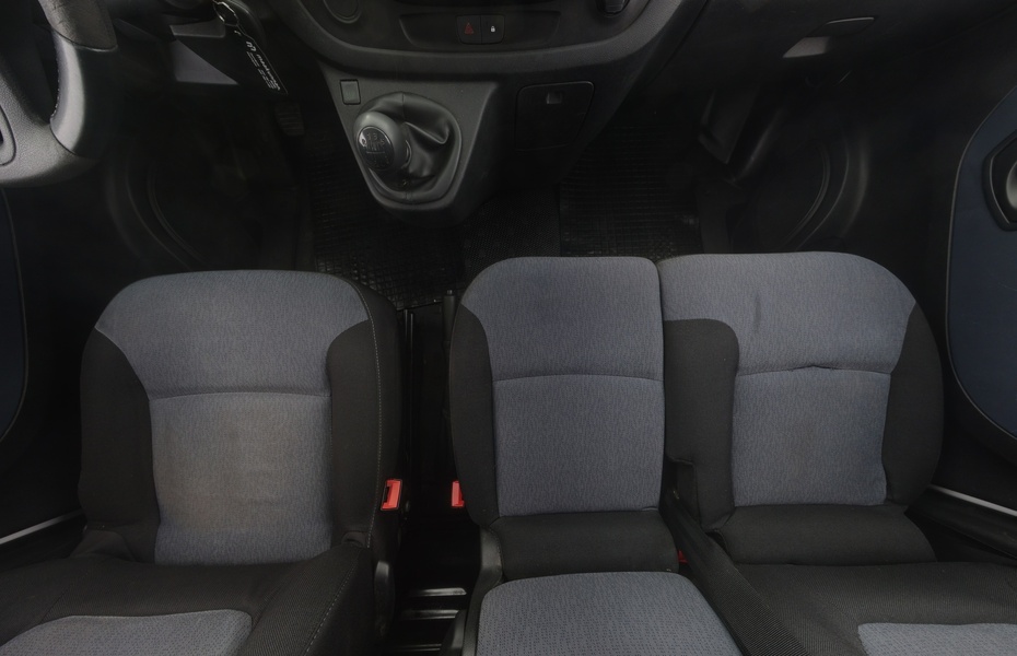 Opel Vivaro vaihtoauto