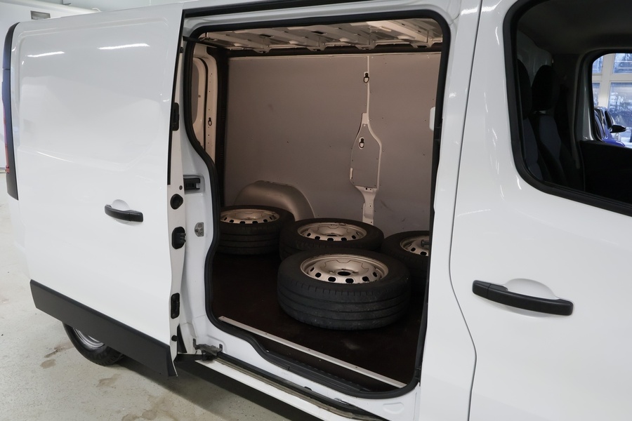 Opel Vivaro vaihtoauto