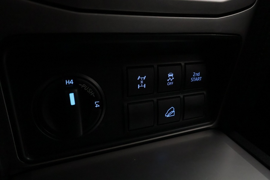 Toyota Land Cruiser vaihtoauto