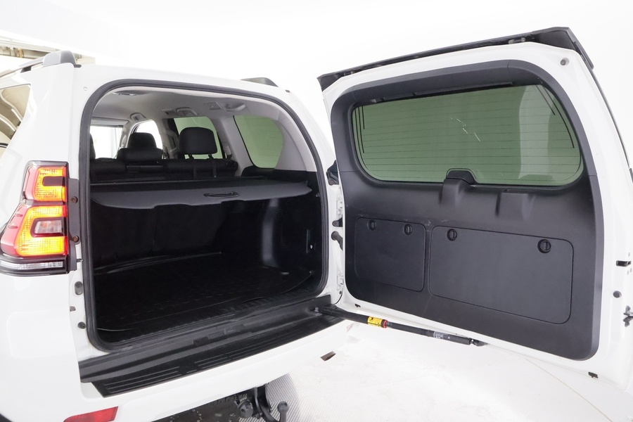 Toyota Land Cruiser vaihtoauto