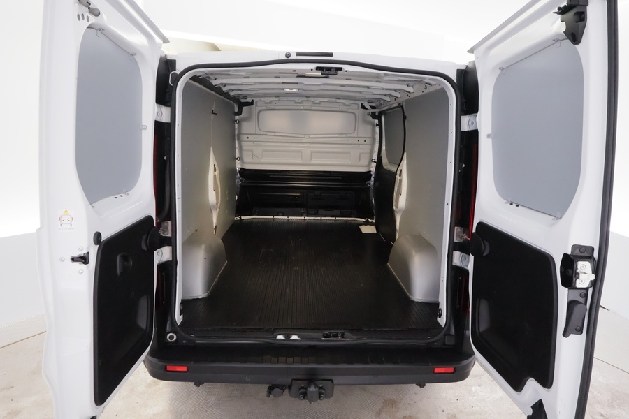 Nissan Primastar vaihtoauto