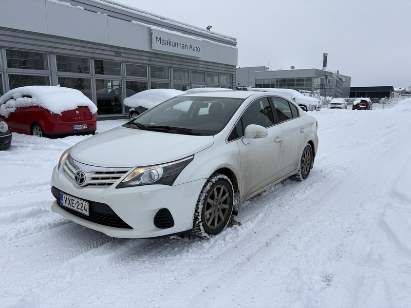 Toyota Avensis vaihtoauto