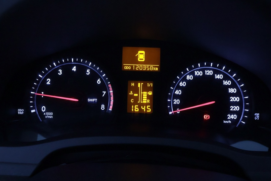 Toyota Avensis vaihtoauto