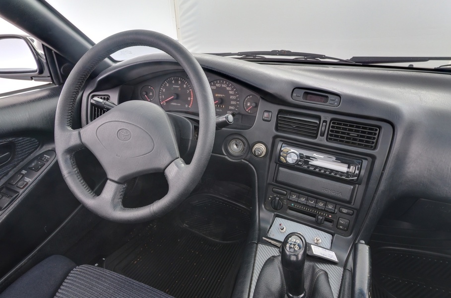 Toyota MR2 vaihtoauto