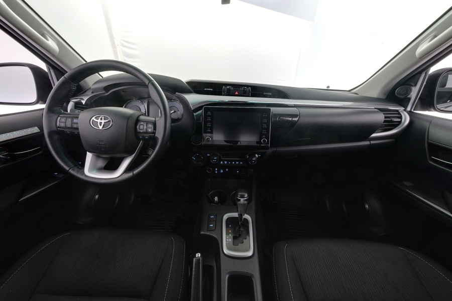 Toyota Hilux vaihtoauto