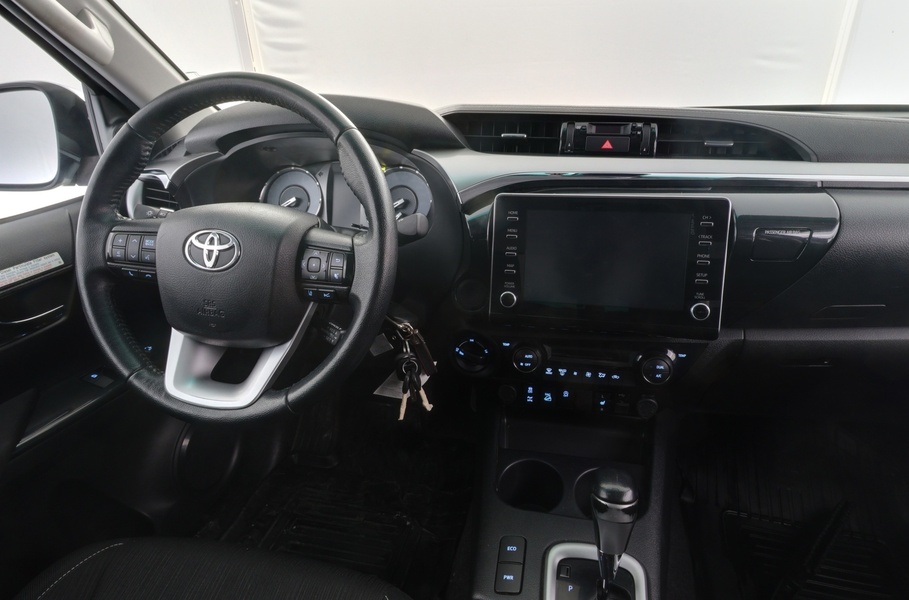 Toyota Hilux vaihtoauto