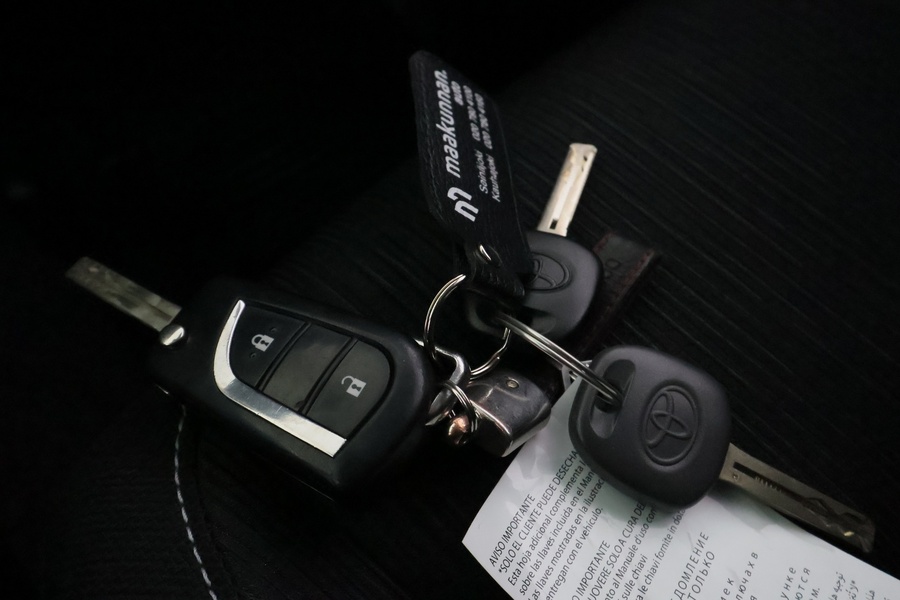 Toyota Hilux vaihtoauto