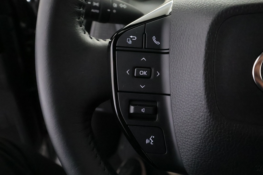 Toyota bZ4X vaihtoauto