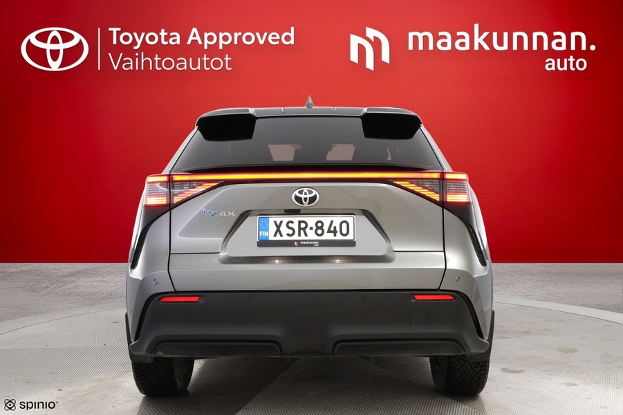 Toyota bZ4X vaihtoauto