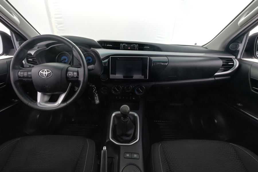 Toyota Hilux vaihtoauto