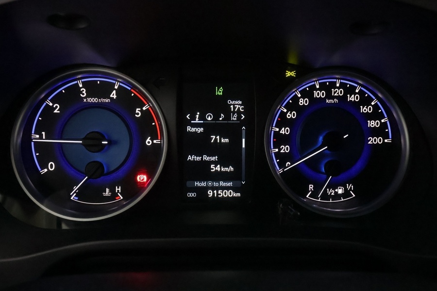 Toyota Hilux vaihtoauto