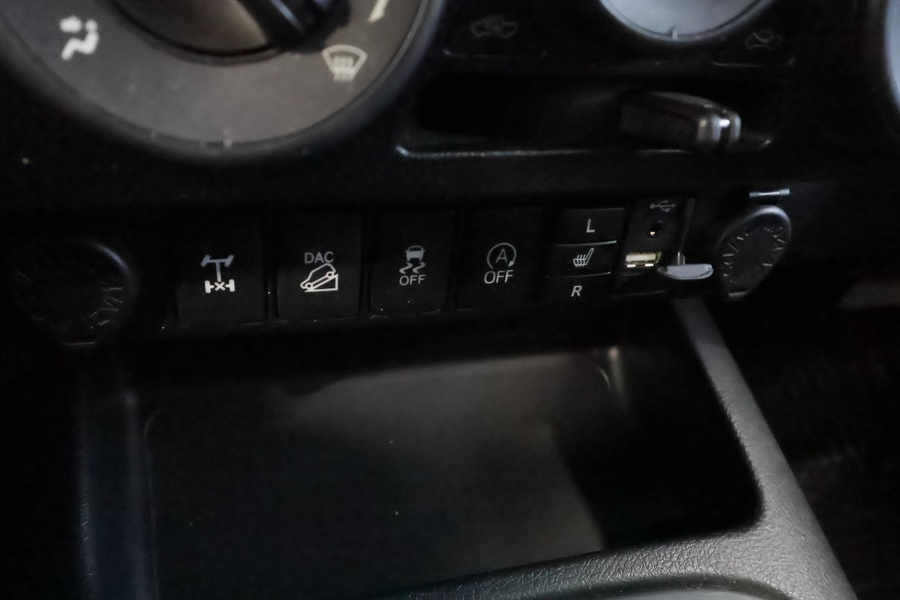 Toyota Hilux vaihtoauto