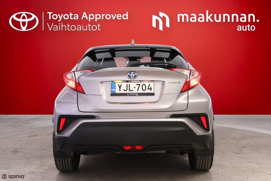 Toyota C-HR vaihtoauto