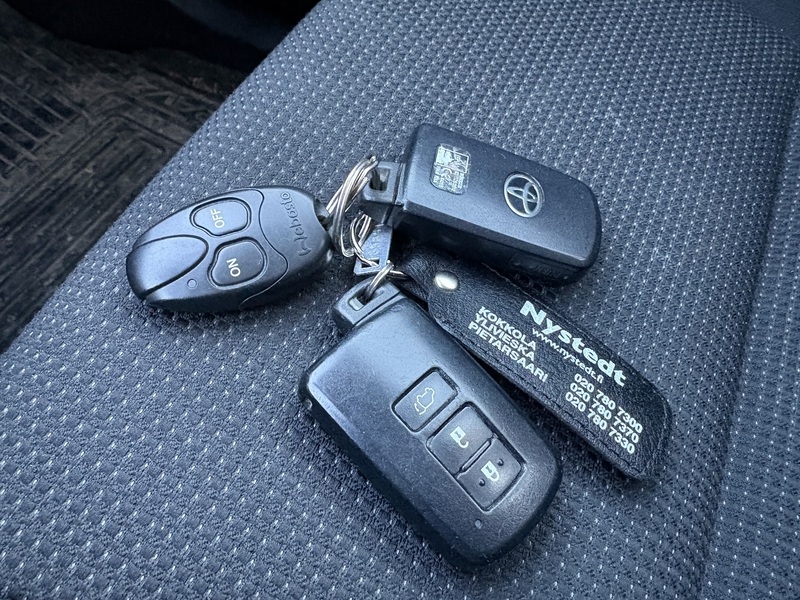 Toyota RAV4 vaihtoauto