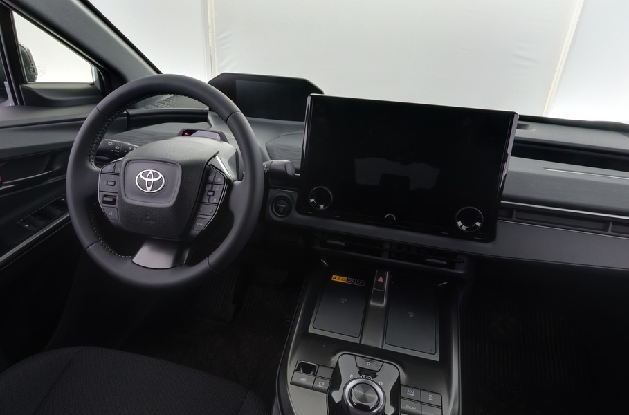 Toyota C-HR+ vaihtoauto