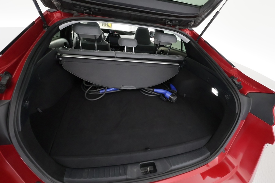 Toyota Prius Plug-in vaihtoauto