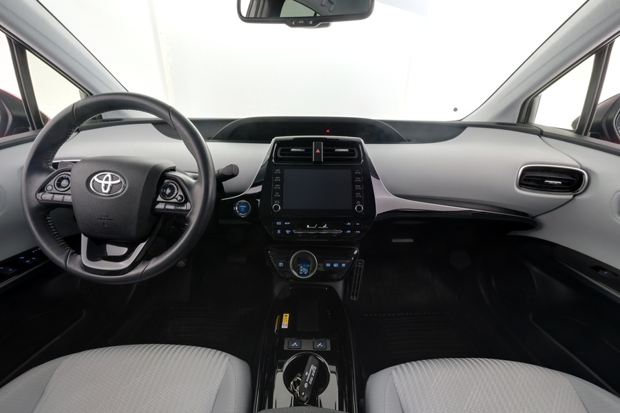 Toyota Prius Plug-in vaihtoauto