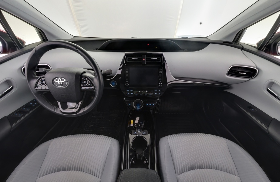Toyota Prius Plug-in vaihtoauto