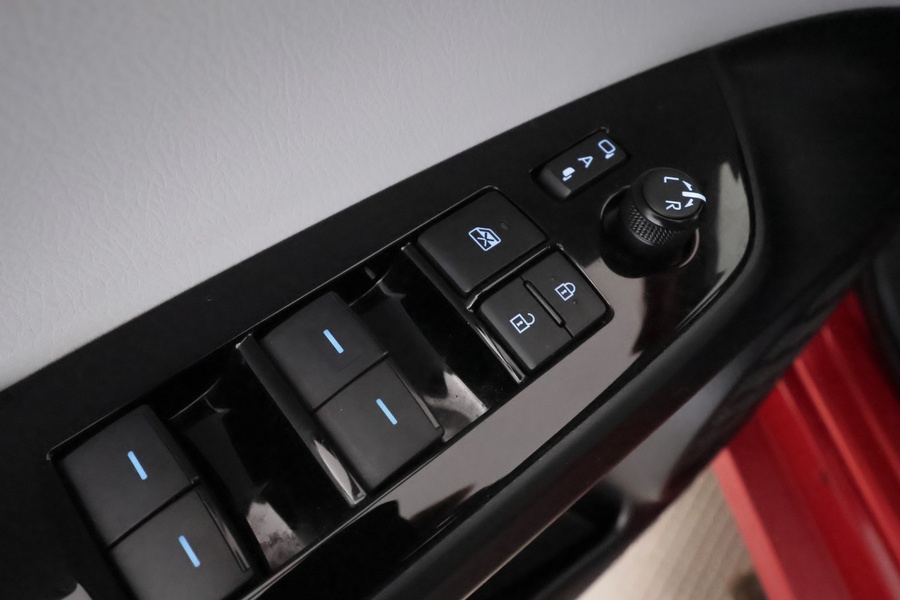 Toyota Prius Plug-in vaihtoauto