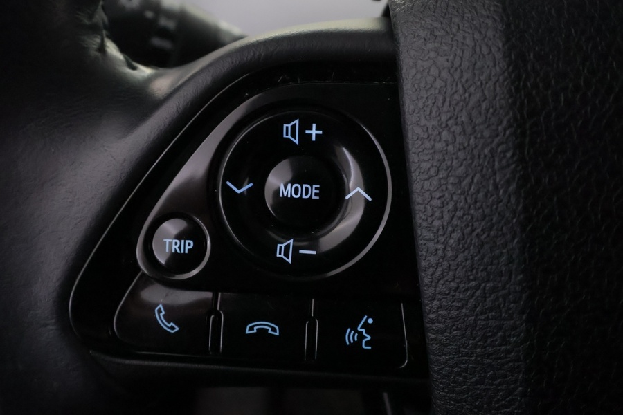 Toyota Prius Plug-in vaihtoauto