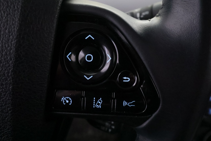 Toyota Prius Plug-in vaihtoauto