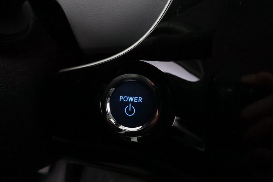 Toyota Prius Plug-in vaihtoauto