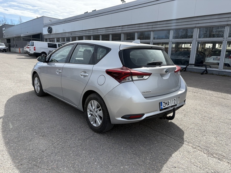 Toyota Auris vaihtoauto