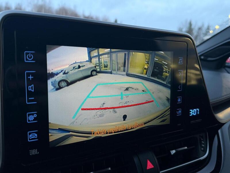 Toyota C-HR vaihtoauto