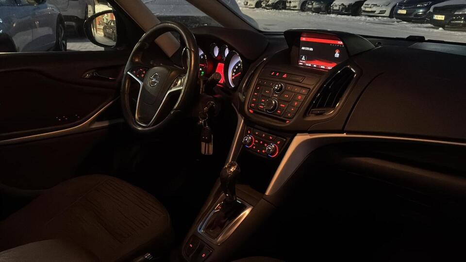 Opel Zafira Tourer vaihtoauto