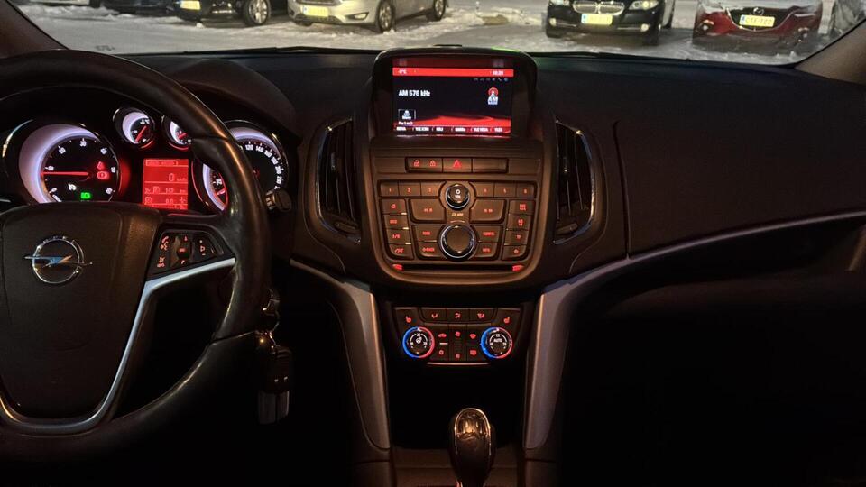 Opel Zafira Tourer vaihtoauto