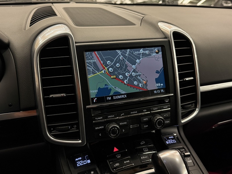 Porsche Cayenne vaihtoauto