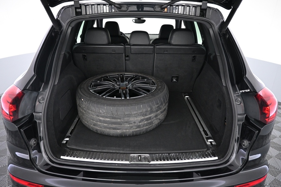 Porsche Cayenne vaihtoauto