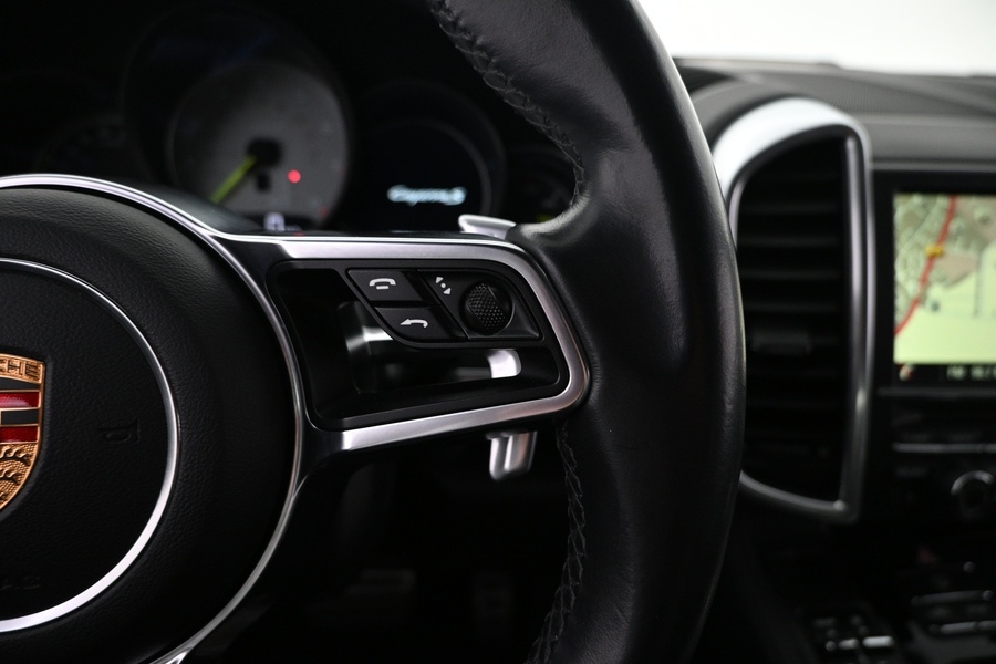 Porsche Cayenne vaihtoauto