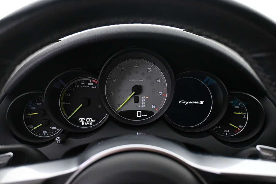 Porsche Cayenne vaihtoauto