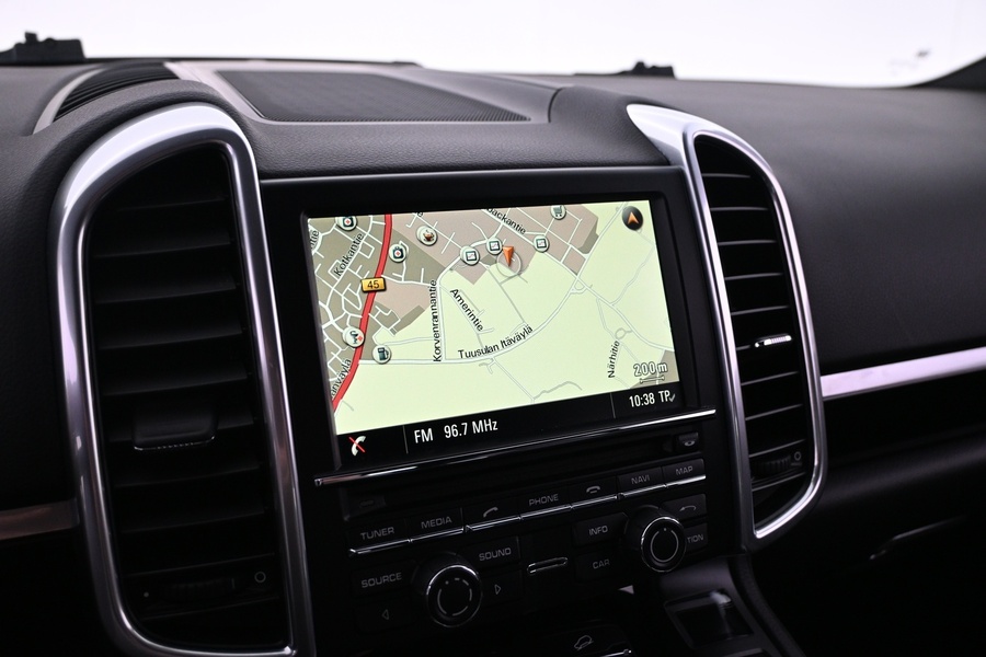 Porsche Cayenne vaihtoauto