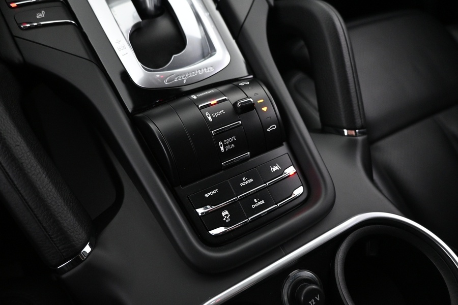 Porsche Cayenne vaihtoauto