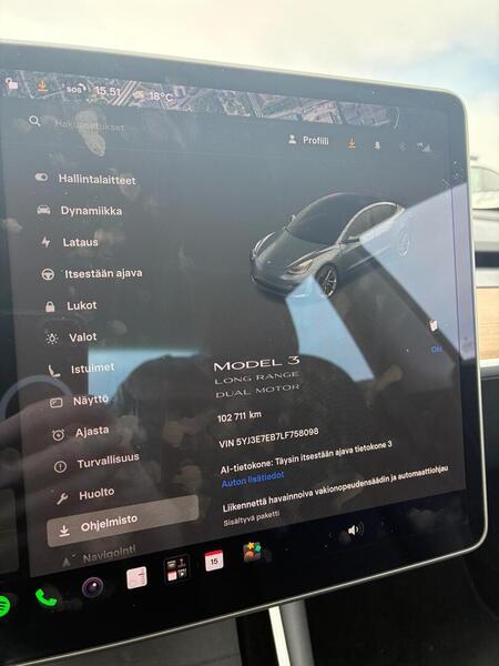 Tesla Model 3 vaihtoauto